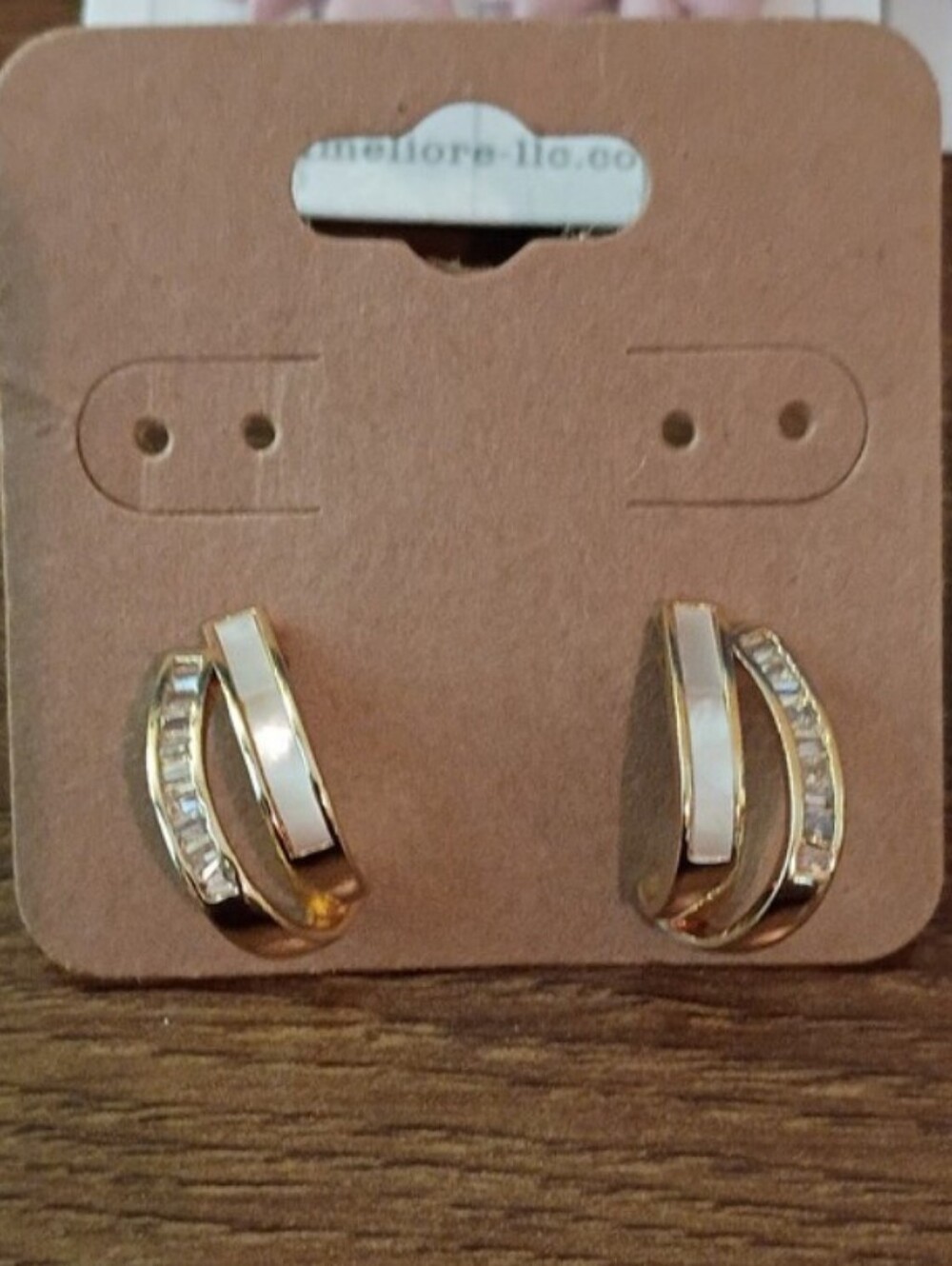 Jewelry - Picture 3 of 6